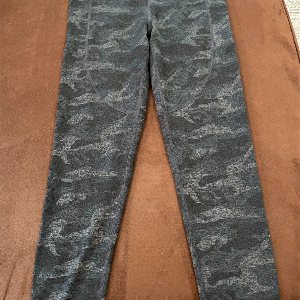 Vuori Camo Performance 7/8 Leggings